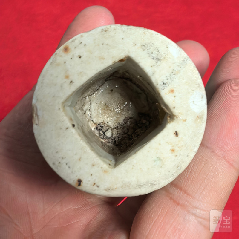 清晚期 粉彩缠枝花卉纹轴头 - 图9